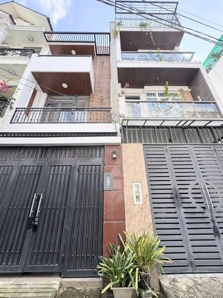 Nhà 3 Tầng 62m² Ngang 4.2m, Thủ Đức - Sổ Hồng Riêng, Hẻm Xe Hơi 5m