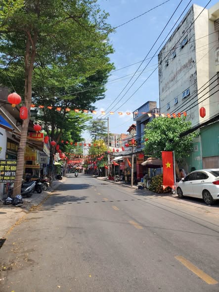 Nhà Phố Phước Long B 55m² (5x11m) - 3 Tầng HXH Tránh, 4PN - 7.9 Tỷ TL