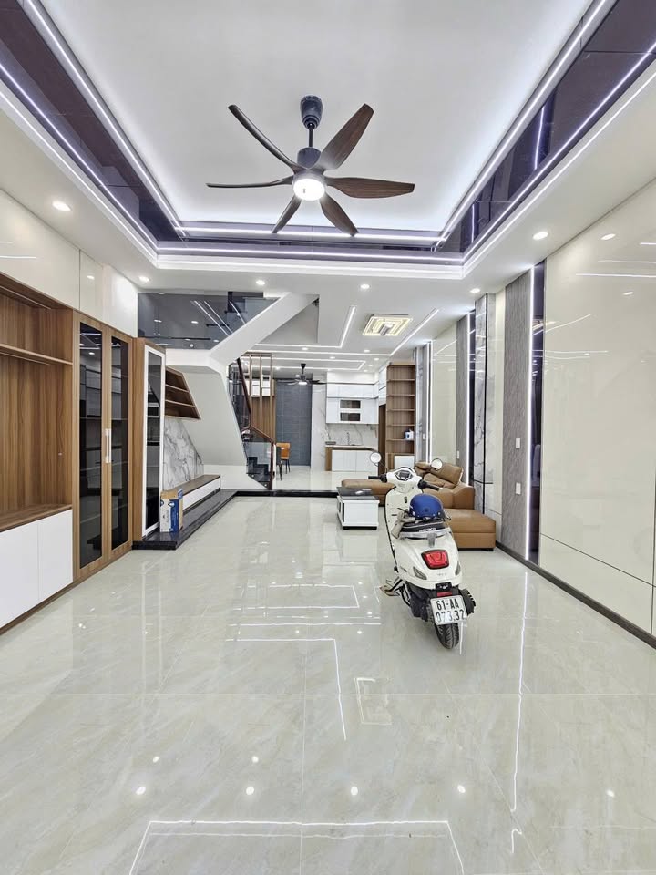 Nhà 70m² Thuận Giao, Bình Dương - 3 Lầu, Sân Ô Tô, Gần Aeon Mall