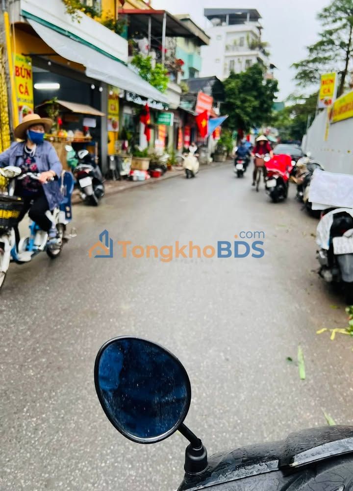 Bán Gấp Đất Long Biên 60m² - Ô Tô Vào Tận Đất - 9 Tỷ