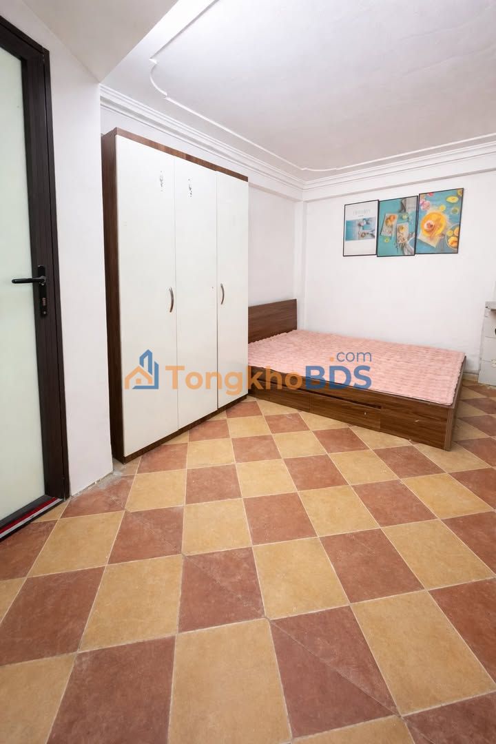 Phòng trọ Khương Đình 2.4 triệu - Full nội thất, xe miễn phí