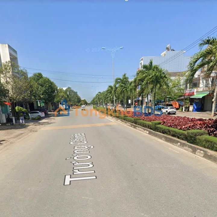 Nhà Mặt Tiền Trường Chinh, Quảng Ngãi - 100m², Kinh Doanh Đắc Lợi
