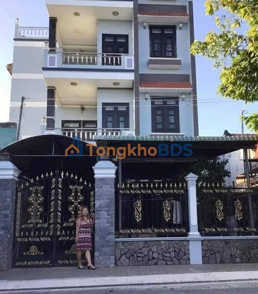 Nhà Mặt Tiền Gò Công Đông, Tiền Giang - 179m², 5PN, Giá 5.5 Tỷ
