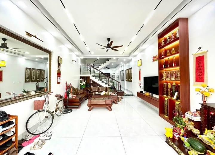 Nhà 3 Tầng Đường Điện Biên, Lào Cai - 125m², Sẵn Ở Ngay