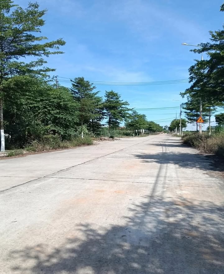 Đất Nền Vườn Sùi Quảng Ngãi 100m² - Sổ Sẵn, Giá F0 7xx Triệu