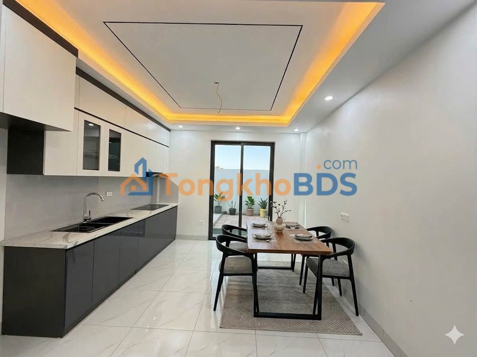 Nhà 5 Tầng An Thượng Hoài Đức 56m² - Sổ Đỏ Vuông Vắn, Ô Tô Gần