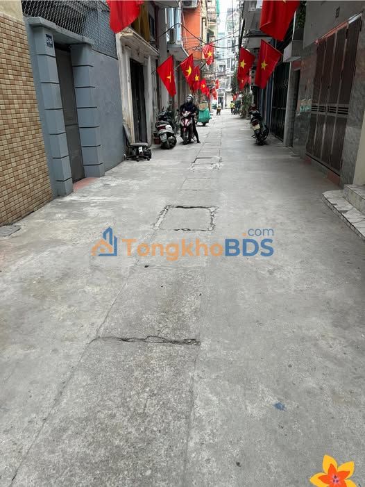 Nhà 60m² Hai Bà Trưng - Ngõ Thông, Ô Tô Vào Nhà, 7 Tỷ