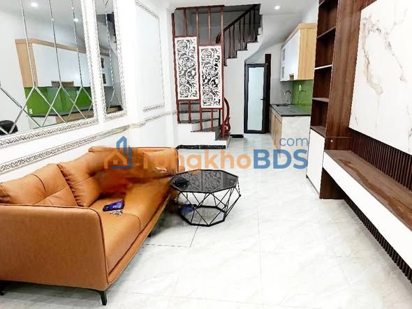 Nhà 32m² Hoàng Mai - 5 Tầng Full Đồ - Giá 6.25 Tỷ - Sẵn Sàng Ở Ngay
