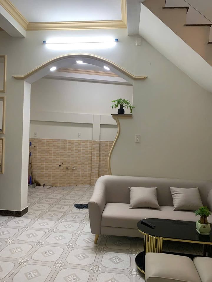 Nhà 40m² 2PN 2Lầu Mặt tiền Lê Quang Định, Phú Nhuận - Giá 3 Tỷ