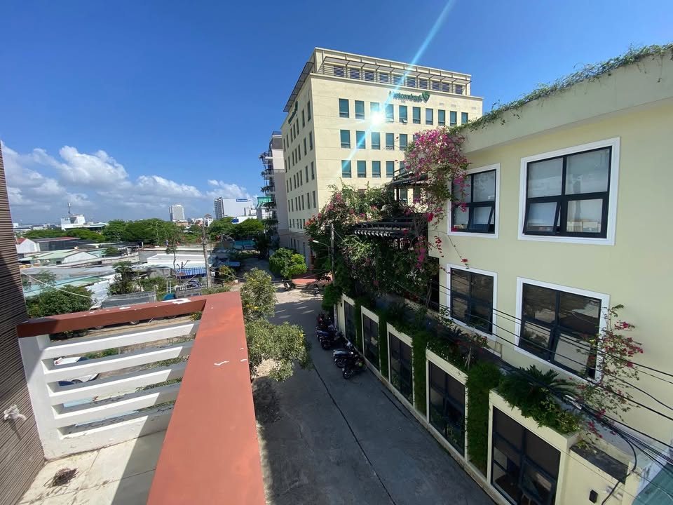 Nhà 3 Tầng 100m² Sổ Hồng Gần Hùng Vương, Phú Yên - Giá 5.5 Tỷ