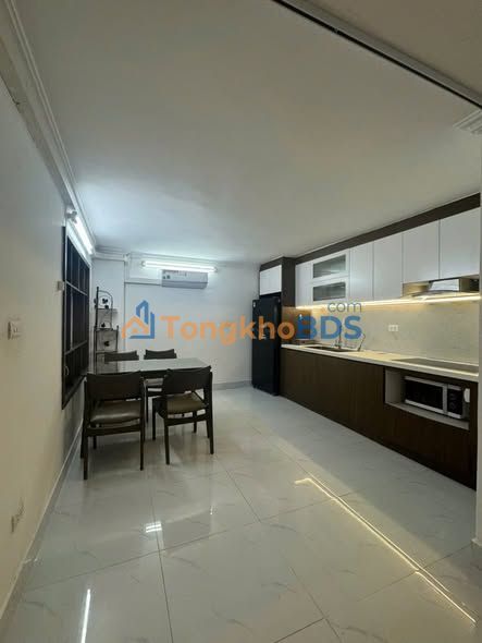 Bán Gấp Nhà 6 Tầng 30m² Đình Thôn, Mỹ Đình - Giá 8.1 Tỷ