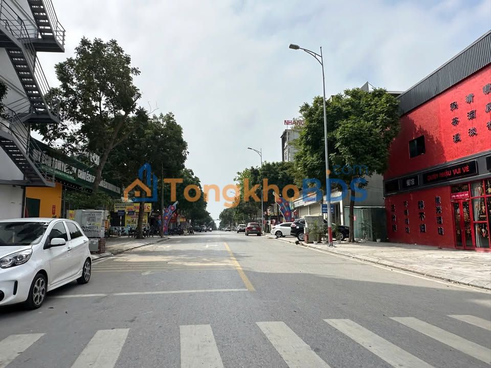 Nhà 5 tầng kinh doanh sầm uất Phan Chu Trinh, Vĩnh Phúc - 100m2, 12 phòng, dòng tiền 22tr/tháng