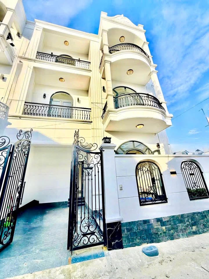 Nhà 3 Tầng Tân Cổ Điển 70m² Kiệt 74 Hải Triều, Huế - Gara Oto, Sổ Hồng