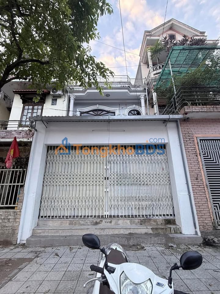 Cho thuê nhà mặt tiền Trường Chinh, Huế - 204m², 25tr/tháng