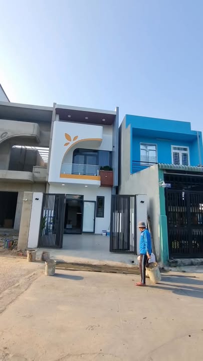 Nhà 1 Trệt 1 Lầu 90m² Gần Trường Cấp 2 Phú Mỹ, Thủ Dầu Một - Giá 3.8 Tỷ