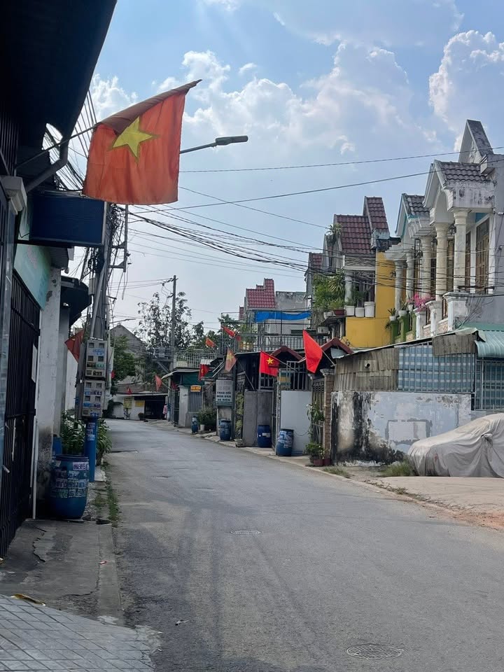 Đất Nền Dĩ An 97.7m² Sổ Hồng Riêng - Giá Đầu Tư 3.15 Tỷ