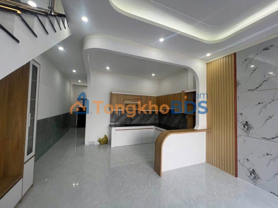 Nhà Nguyên Căn 3PN Mới Xây 100m² Gần Nhà Thờ Tân Triều, Vĩnh Cửu - Giá 5.5 Triệu