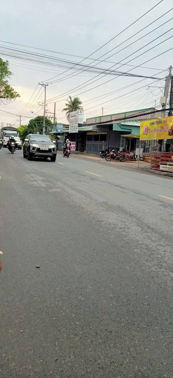 Nhà Mặt Tiền QL30 Đồng Tháp - Giảm Sốc 200 Triệu, Chỉ 2.25 Tỷ