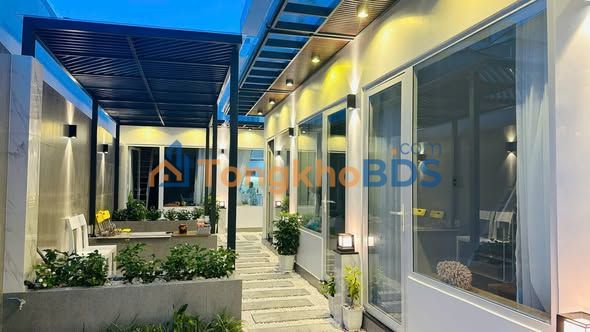 Bán Homestay Vĩnh Hải 167.7m² gần biển - 7 phòng full nội thất, giá 14.8 tỷ