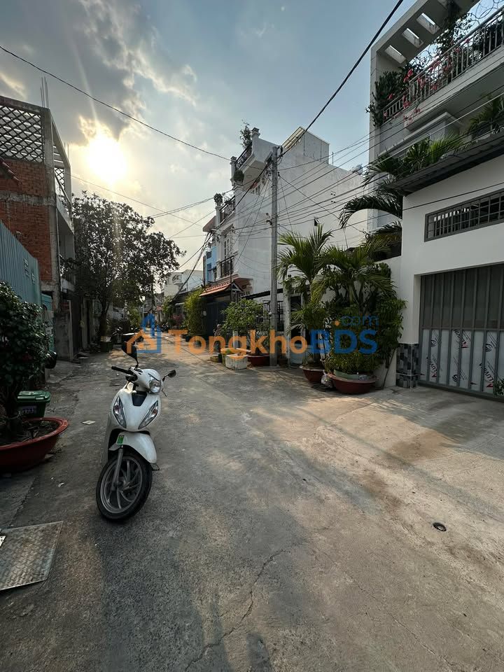 Nhà 80m² Quốc lộ 13, Thủ Đức - Sổ hồng chính chủ, 5.2 tỷ