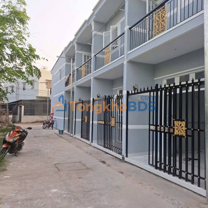 Nhà 1 Trệt 1 Lầu 2PN Hẻm Xe Hơi Bình Chánh - 850 Triệu