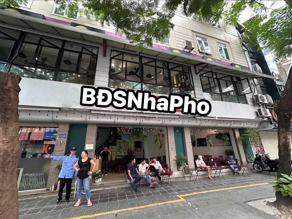 Nhà Mặt Tiền Kinh Doanh 11m Ngang - Gần Cầu Rồng, Đà Nẵng - 40 Triệu/Tháng