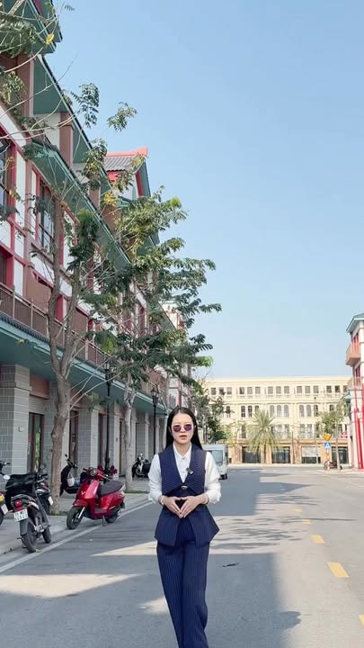 Shophouse Mặt Phố 91.3m² - Vinhomes Vũ Yên - Giá 15 Tỷ