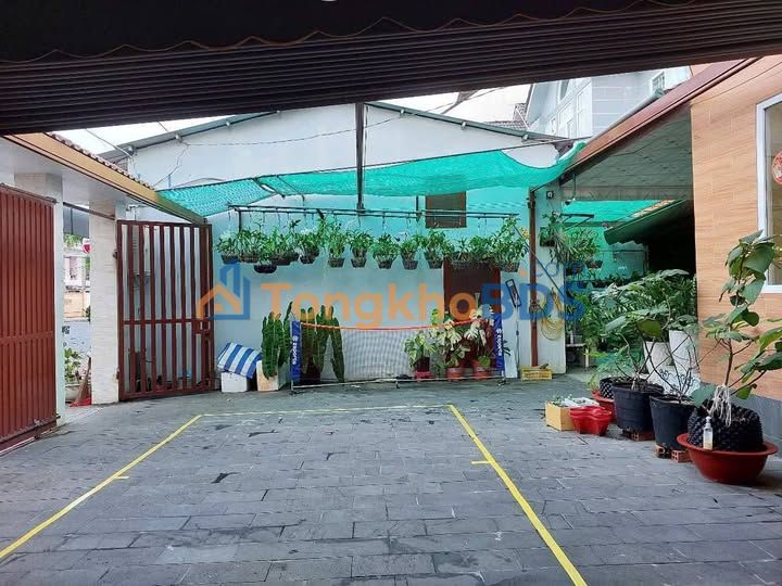 Nhà mặt tiền Lâm Quang Ky Rạch Giá 14 tỷ - Ô tô vào sân