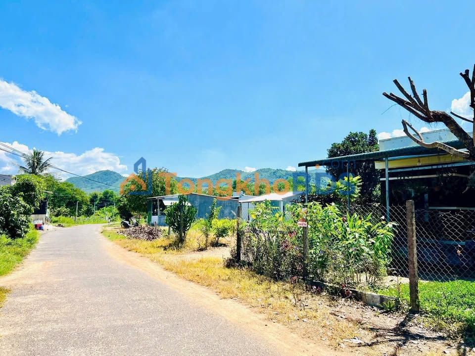 Đất thổ cư Khánh Phú 176m² - Sổ sẵn, giá 340 triệu, gần KDL Yangbay