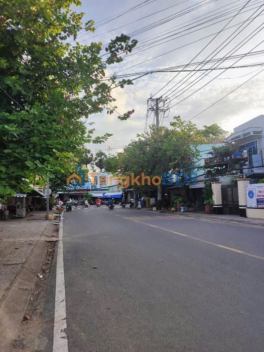 Nhà mặt tiền Lộ Liên Hương Rạch Giá 96m² 5.5 tỷ - Ô tô vào tận nhà