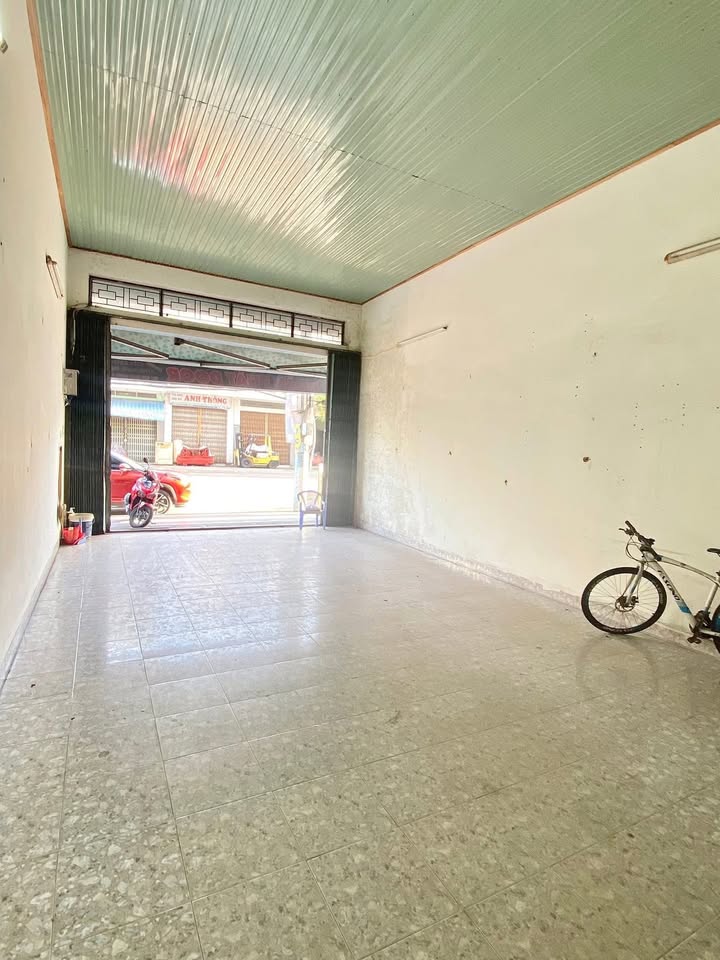 Mặt Tiền Kinh Doanh Trần Hưng Đạo, Quy Nhơn - 42m² Giá 4.5 Triệu/Tháng