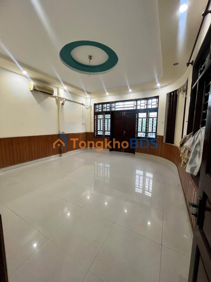 Cho thuê phòng 35m² mặt tiền đường Trường Chinh, Quy Nhơn - Giá 2.5 triệu/tháng