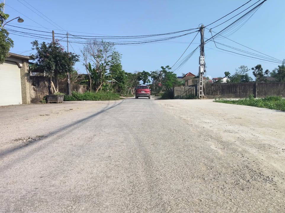 Đất Sổ Đỏ Mặt Tiền Lê Ngọc Hân, Vinh 69.6m² Giá 3.3 Tỷ - Kinh Doanh Đắc Lộc