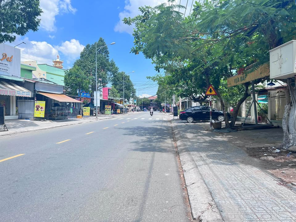 Đất Mặt Tiền Âu Cơ, Hòa Thành - 300m², Kinh Doanh Đắc Địa