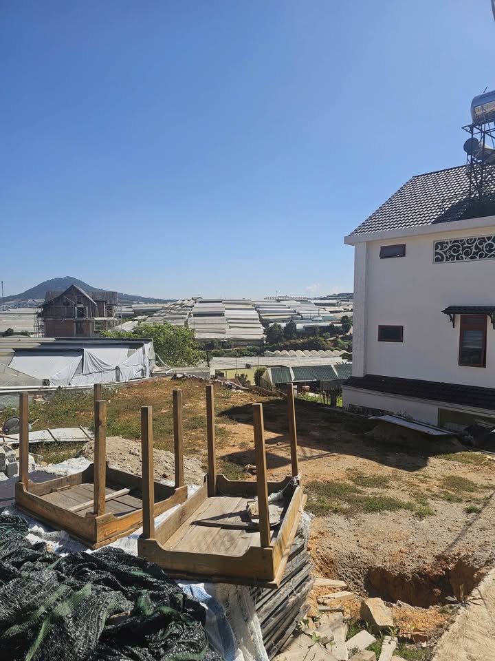 Đất Nam Hồ Đà Lạt 200m² Sổ Riêng - Hướng Nam Giá 6.8 Tỷ