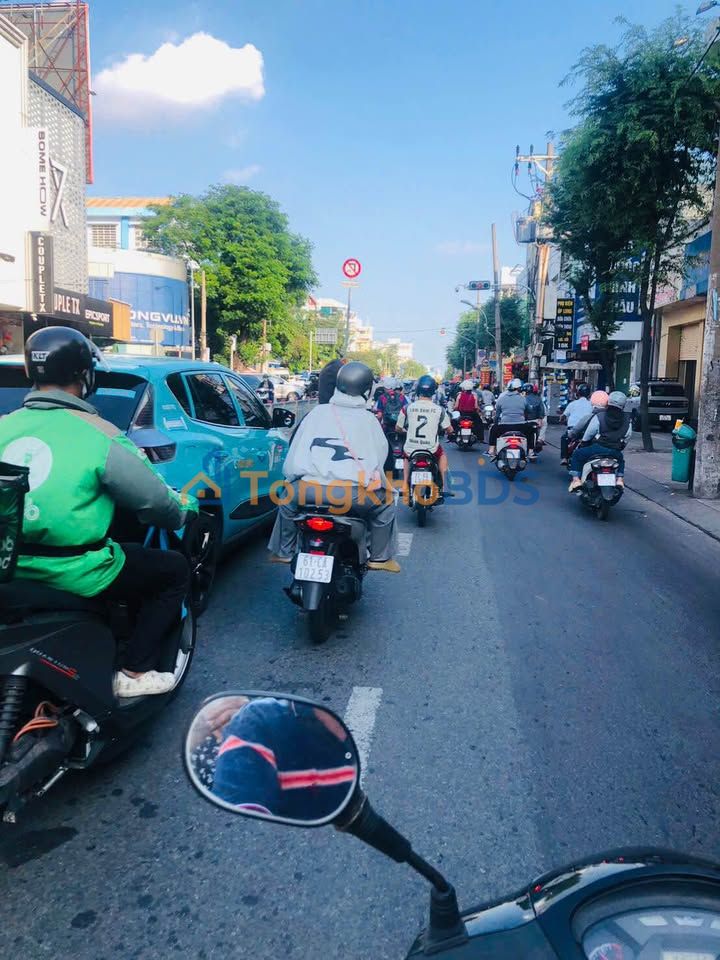 Nhà 2 Tầng Kiên Cố Phan Huy Ích, TP. Thủ Đức - 50m² Giá 4.5 Tỷ