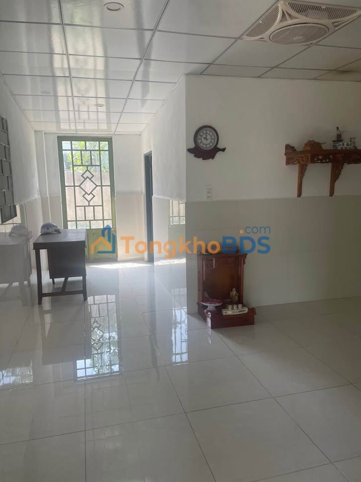 Bán Nhà Long Bình 200m² Gần KCN Hố Nai 3 - Sẵn Sàng Ở Ngay!