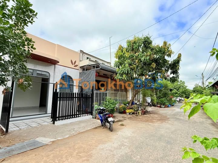 Nhà cấp 4 Tây Khánh 8 81m² giá 1 tỷ - Chính chủ bán
