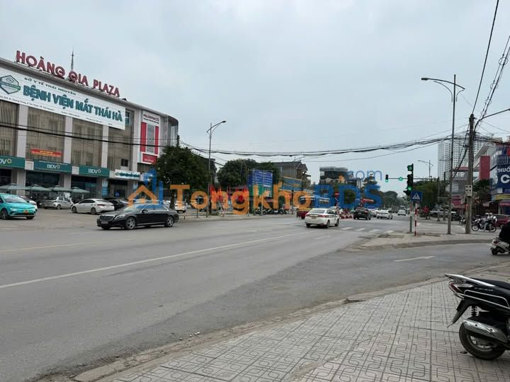 Nhà phố Quang Trung Thái Nguyên 14 tỷ - Mặt tiền kinh doanh