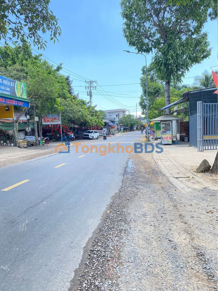 Kho Xưởng 785m² Mặt Tiền Lớn, Xe Tải Ra Vào Tà Lài - Giá 15 Triệu/Tháng