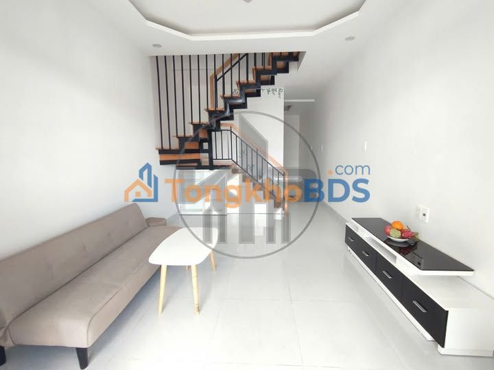 Nhà phố 50m² Phường 8 Đà Lạt, đường xe hơi, giá 2.95 tỷ