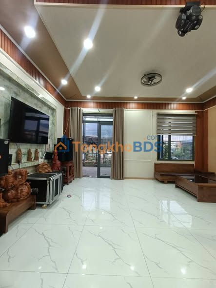 Nhà Phường 8 Đà Lạt 108m² Đường Ô Tô - Giá 1.8 Tỷ