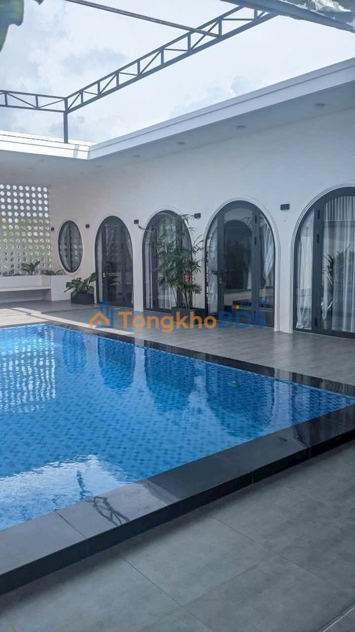 Biệt thự 520m² Hàm Liêm - Sổ hồng 3.2 tỷ, hồ bơi, BBQ, ô tô vào nhà