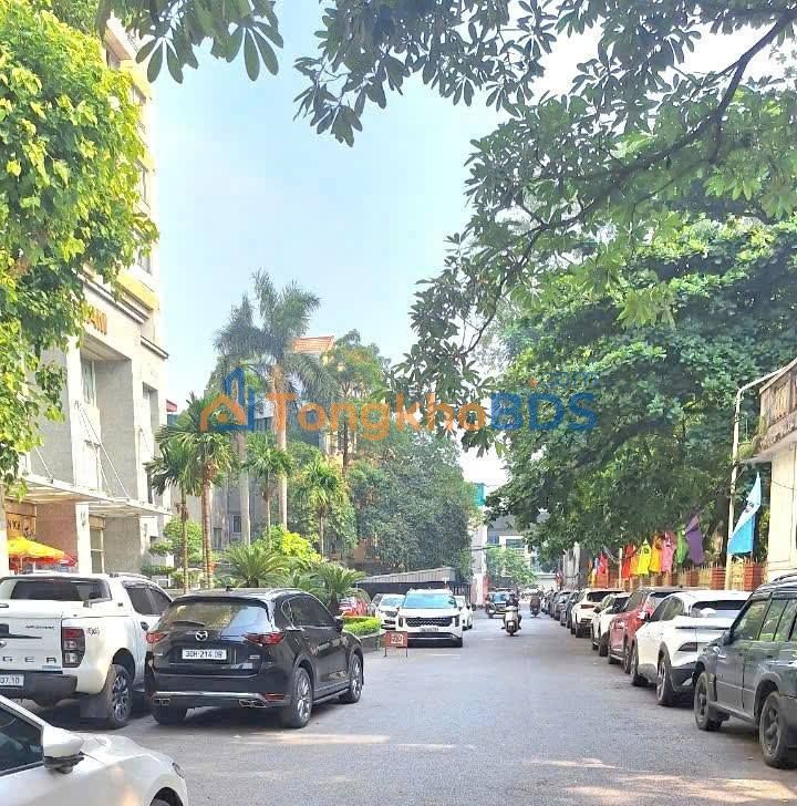 Nhà 96m² Hai Bà Trưng - Ô tô tránh, 2 thoáng, gần Đại học