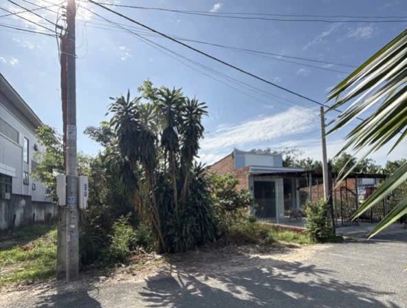 Bán Đất Hẻm Trường Chinh, Tây Ninh - 330m² Thổ Cư, Giá 3.2 Tỷ