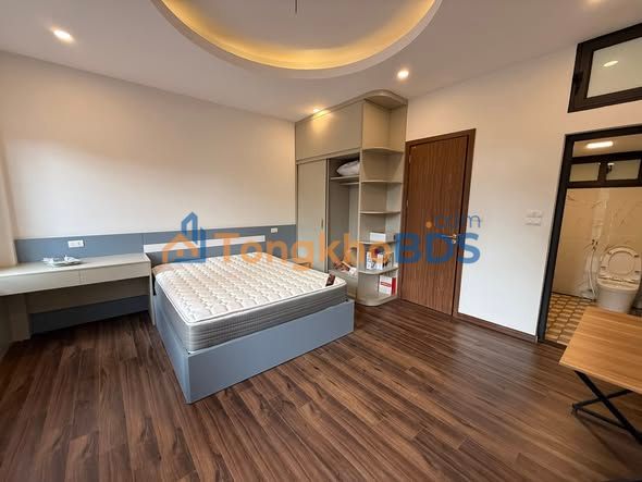 Nhà 35m² Việt Hưng, Long Biên - 5 Tầng, Full Nội Thất, Giá 7.5 Tỷ