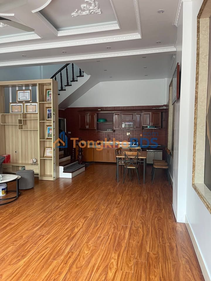 Cho thuê nhà mặt phố Quyết Thắng, TP Hải Dương - 3PN, Full nội thất, Giá 6 Triệu