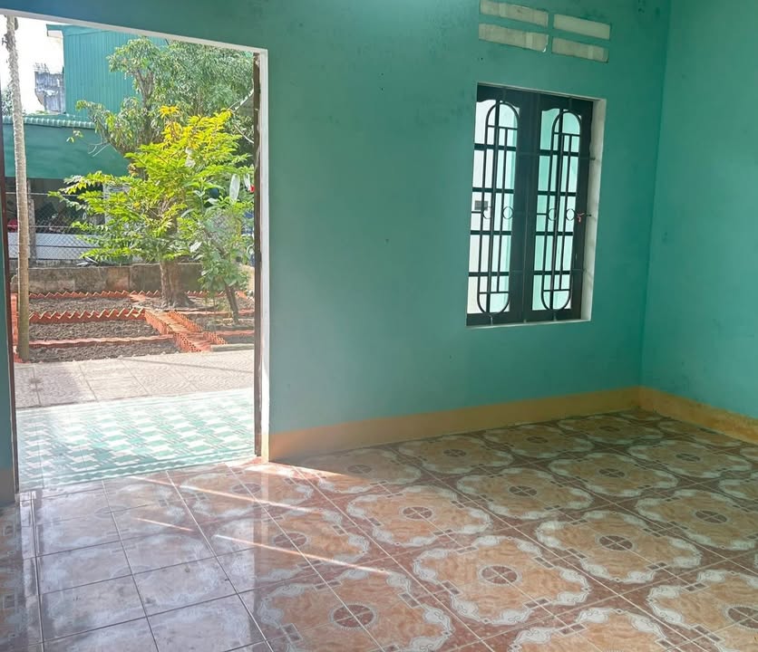 Nhà 120m² Hướng Nam - Tặng Vườn Rau Sạch Tại Trần Phú, Kon Tum