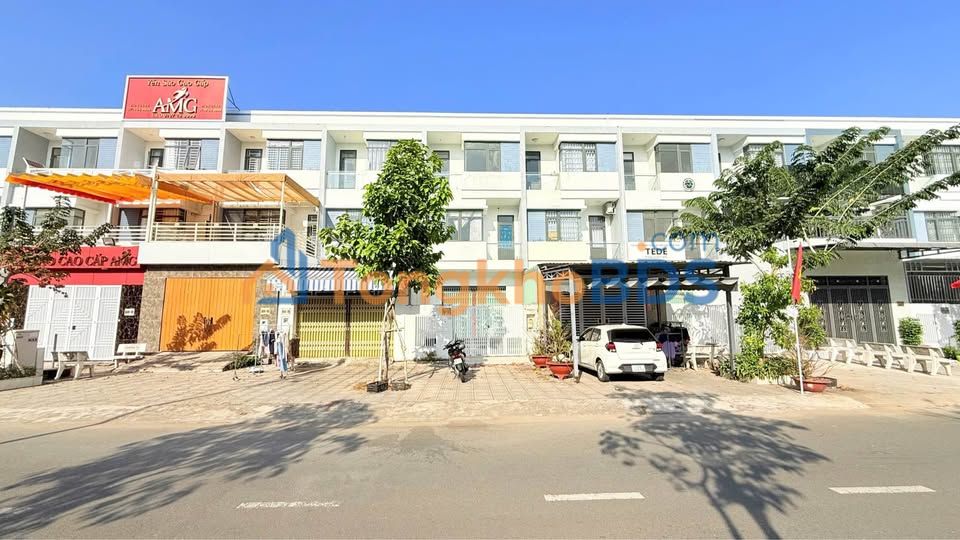 Nhà Phố 110m² Đường Số 5 Rạch Giá - Sổ Hồng Riêng, 4PN