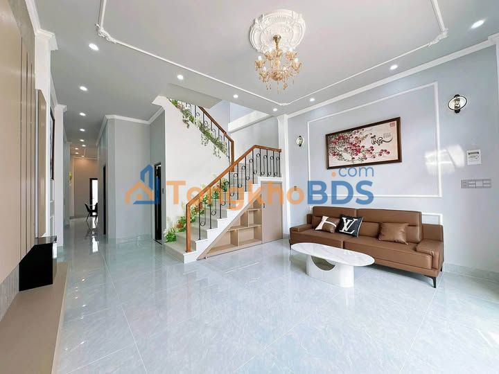 Nhà 1 Trệt 1 Lầu Hẻm 97 Lộ Liên Hương, Rạch Giá - 3PN, 1.99 Tỷ